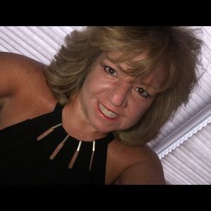 Meet your Posher, Gina